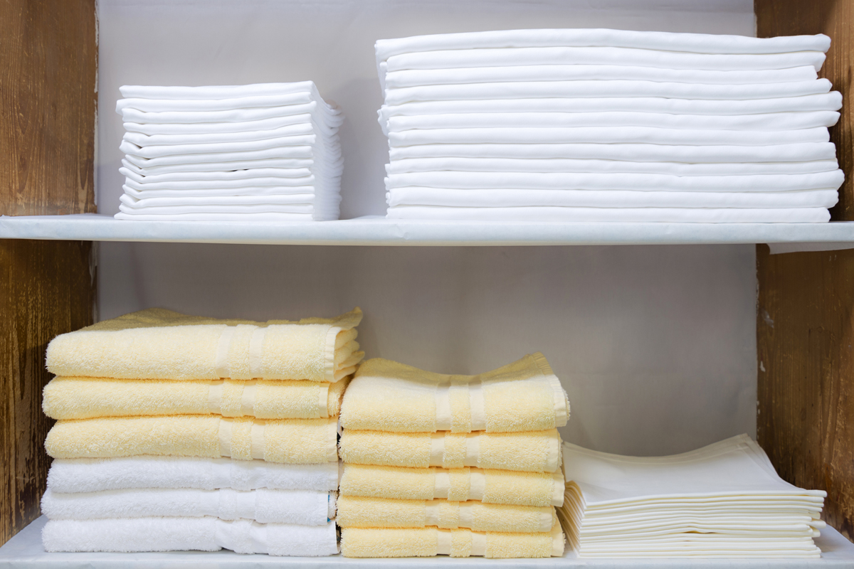 Bettwäsche und Frotteeware - bei Wäscherei und Heißmangel Schuder